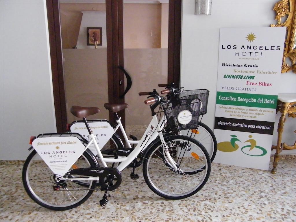 Hotel Los Angeles Almendralejo Exterior photo